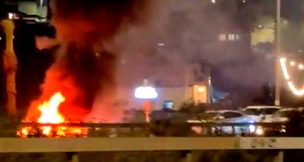 احتجاجاً على استفحال الجريمة: إغلاق شارع 79 عند مدخل بير المكسور