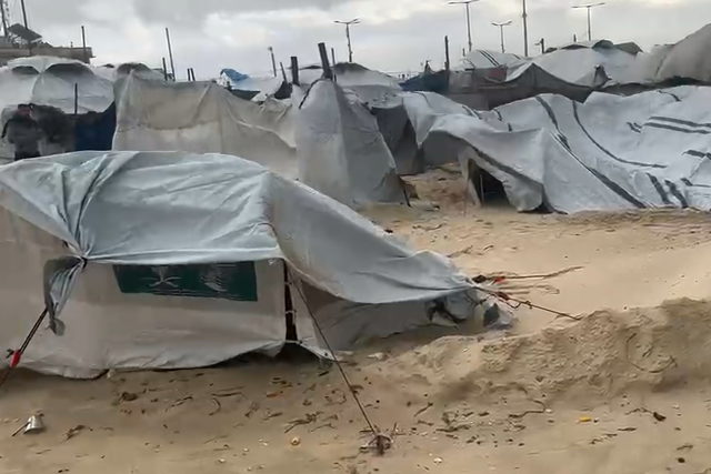 مصادر فلسطينية: عشرات الضحايا في قطاع غزة جراء المنخفضات الجوية وانهيار منازل متضررة