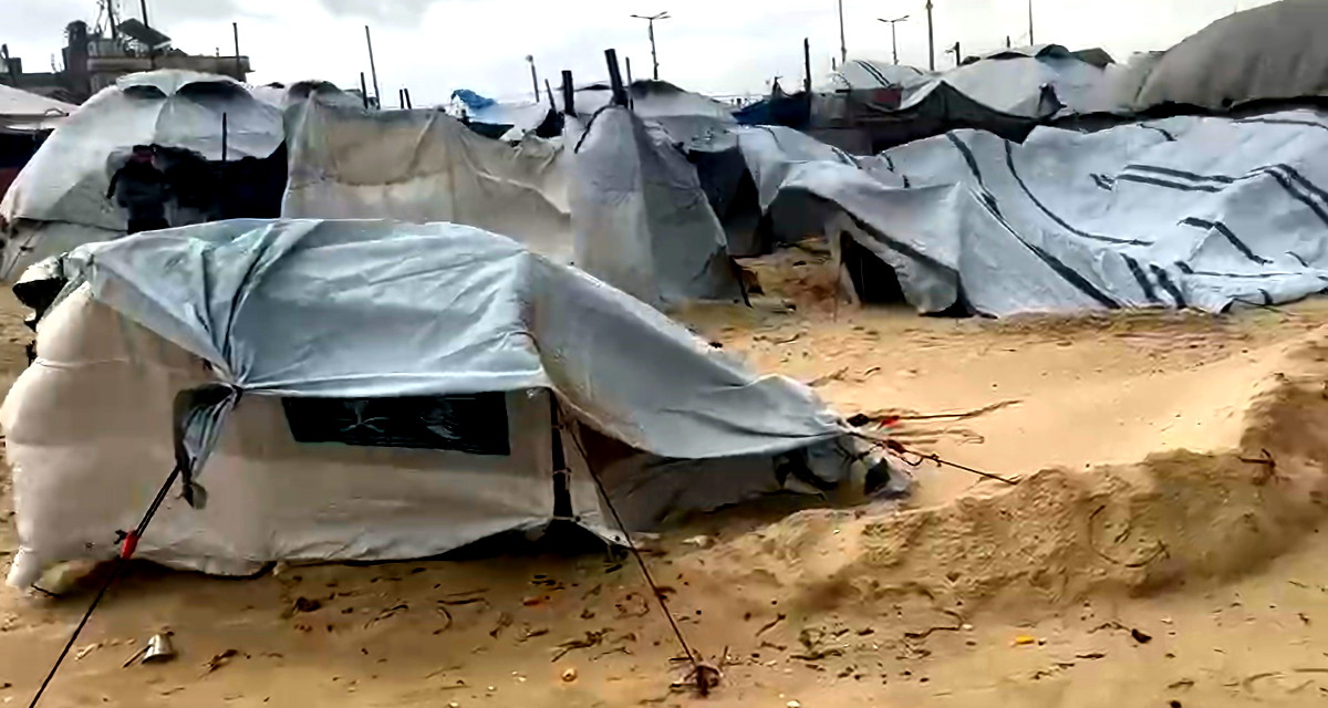 مصادر فلسطينية: عشرات الضحايا في قطاع غزة جراء المنخفضات الجوية وانهيار منازل متضررة