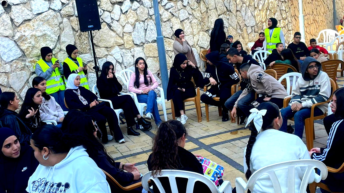 أم الفحم: اختتام مخيم جسور الشبيبة – لفصل الشتاء بيوم قمة مميز