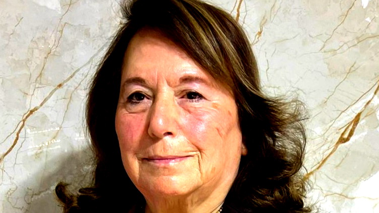  موشحات لِعيد الميلاد   جاءَ للكَوْنِ خَلاص بقلم: أسماء طنوس – المكر