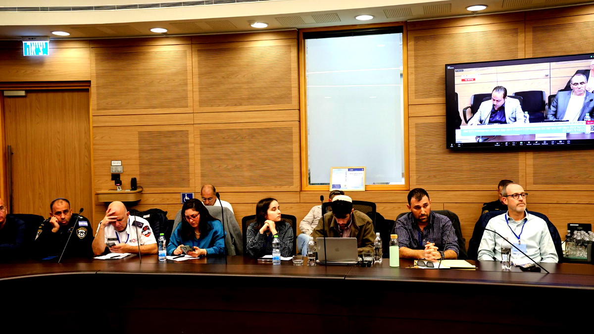 لجنة الداخلية البرلمانية تناقش جاهزية الدولة للفيضانات بطلب من النائب سمير بن سعيد عقب وفاة تامر الزغارنة 