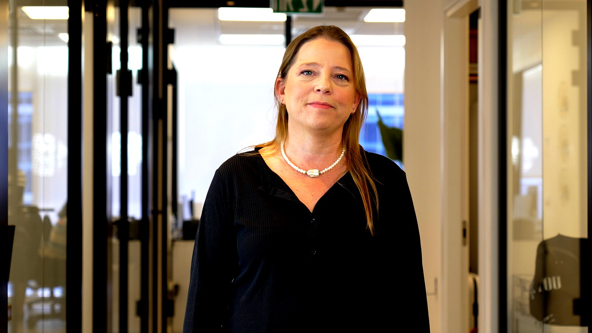 "ماجين مومحيم" ترافق كبار السن والعائلات لتحصيل حقوقهم في التأمين الطبي