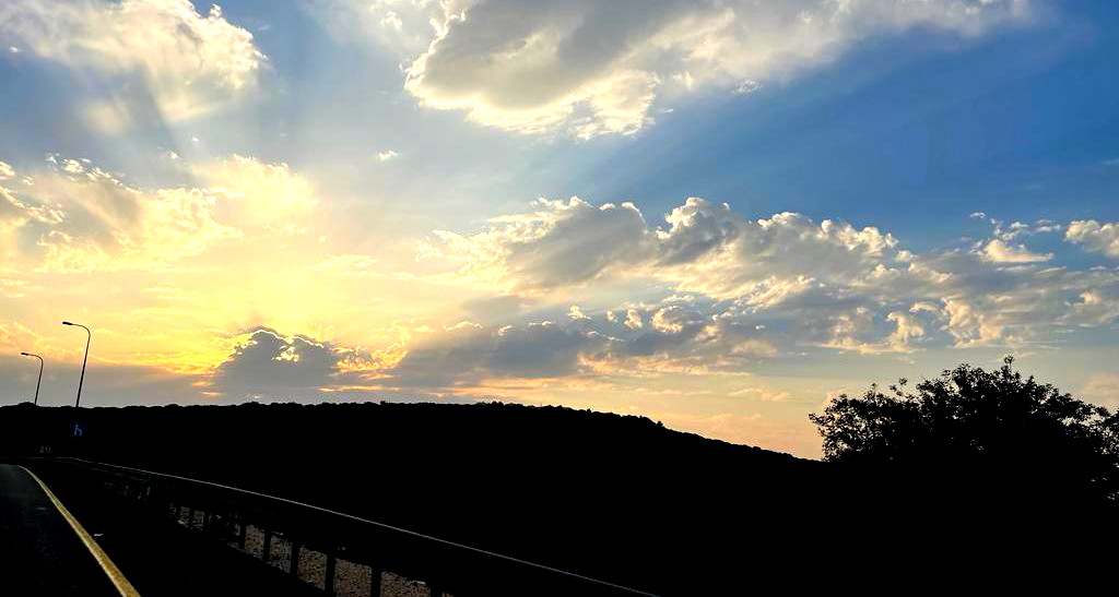 حالة الطقس: أمطار متفرقة وأجواء باردة... يطرأ ارتفاع طفيف على درجات الحرارة 