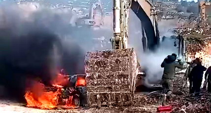 مصادر فلسطينية: مستوطنون يحرقون أكثر من 10 آليات ومركبات في بلدة عوريف جنوب نابلس