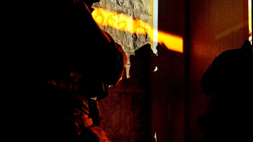 فضيحة مرعبة في إسرائيل.. جندي احتياط انتحل شخصية امرأة وأقنع رجالا بالاعتداء جنسيا على أطفالهم