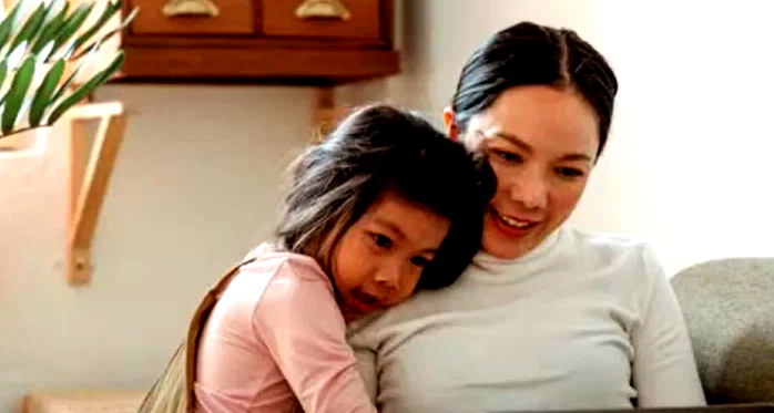 النموذج مقابل القدوة: مصدر الإلهام من الأسرة إلى المجتمع والإعلام 