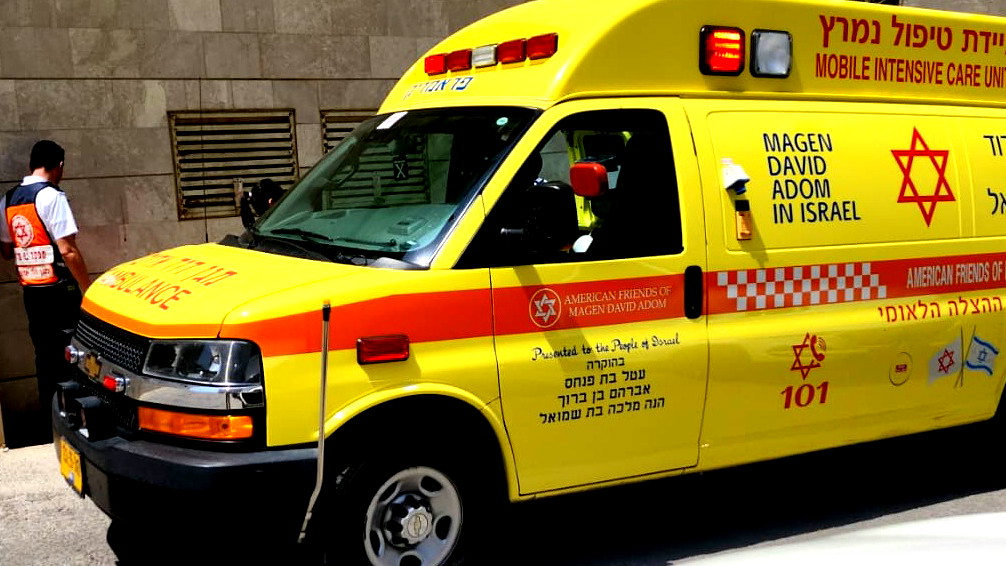 منطقة القدس: شاب (36 عامًا) مصاب بجروح متوسطة وتم نقله إلى مستشفى هداسا