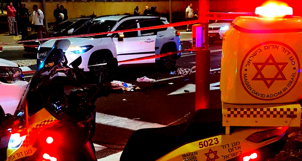 الرملة: اصابة شابين بجراح خطيرة ومتوسطة اثر تعرضهما لاطلاق نار