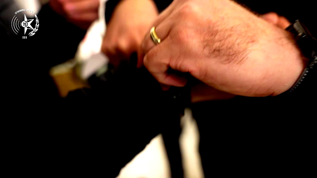 واقعة تُزعزِع الوسط الرّياضي!| اعتقال سبعة عشرَ شخصًا بشبهة تبييض الأموال والتّلاعب بنتائج مباريات كرة القدم