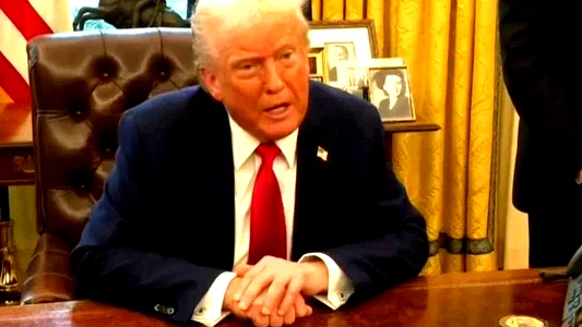 ترامب يؤكد أن الدبلوماسية لا تزال مطروحة مع إيران وحزب الله يقول إن الحرب على الجمهورية الإسلامية ستشعل المنطقة