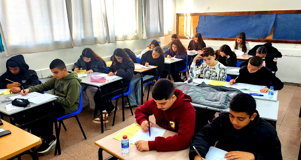 بمشاركةٍ نَوعيَّةٍ من الطُّلابِ- جَمعيَّة إبداع تُنظِّمُ مُسابقَةَ اللُّغة الإنجليزيَّة القُطريَّة السَّادِسَة والعِشرين