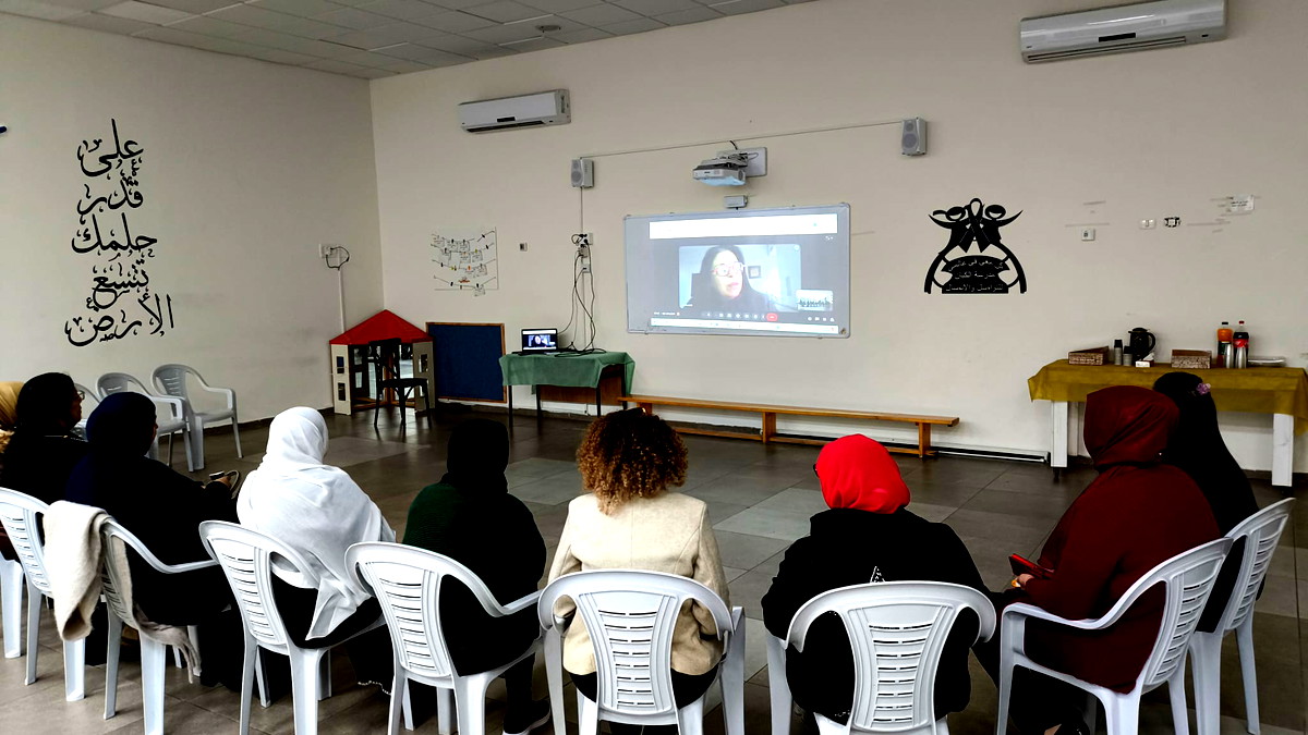 بلدية كفرقرع: افتتاح مجموعة دعم مهنيّة لأمهات طلاب مدرسة الكيان