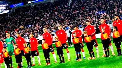  آيندهوفن يسقط أمام بايرن رغم هدف صيباري المذهل