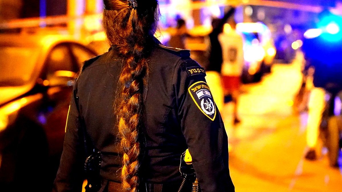 الشرطة: اعتقال شاب من باقة الغربية بشبهة محاولة الاعتداء على ناشط بغاز الفلفل