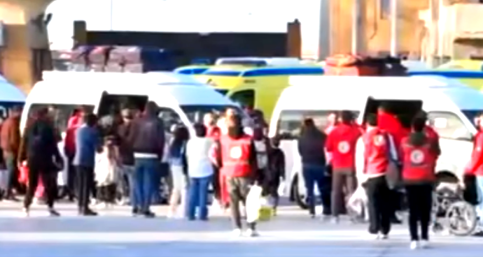 بشكلٍ رسمي| فتح معبر رفح البري جنوبيّ قطاع غزّة من كلا الاتجاهين بعد أكثر من عام ونصف على إغلاقه