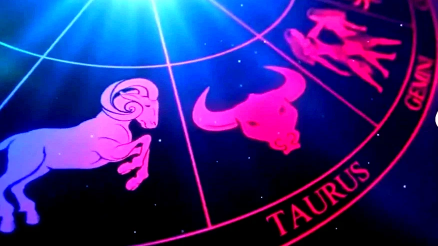 توقعات الأبراج: فرص وتحديات متنوعة تنتظر الجميع