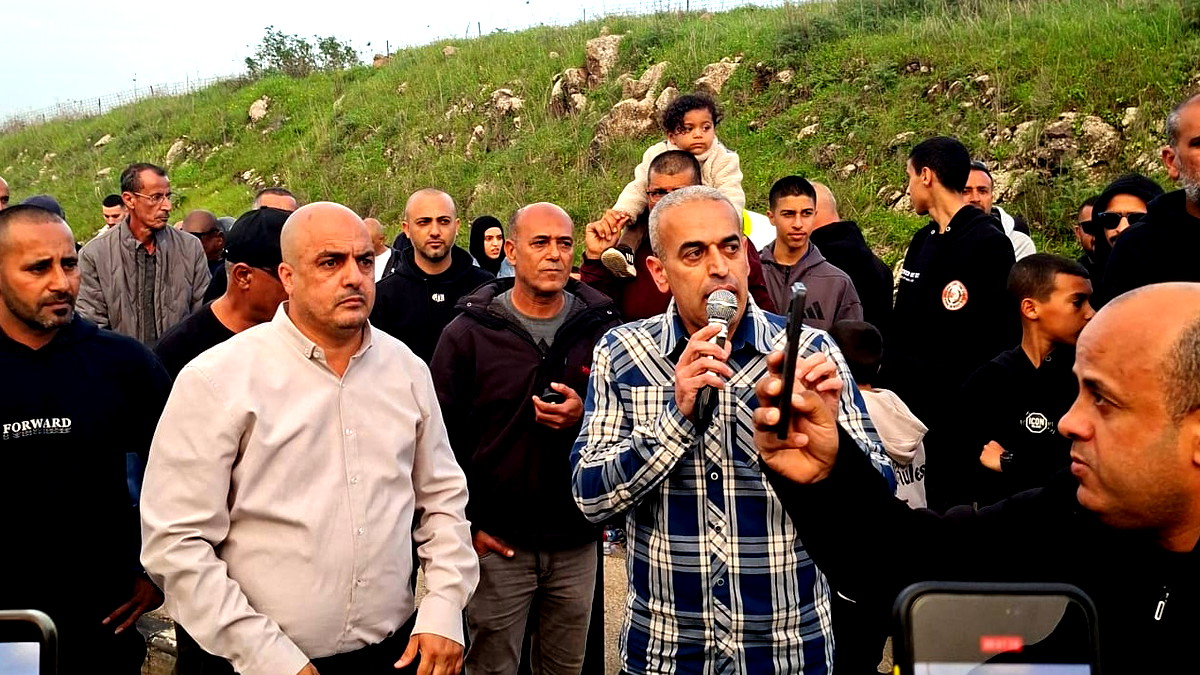 طوبا الزنغرية تنتفض بمظاهرة حاشدة ضد شبح الهدم: سنحارب بجميع الوسائل.. ولن نرحل