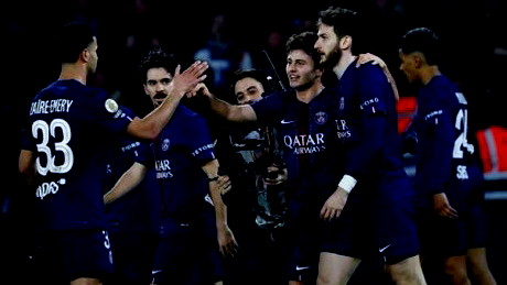 باريس سان جيرمان يكتسح مارسيليا بخماسية ويستعيد صدارة الدوري
