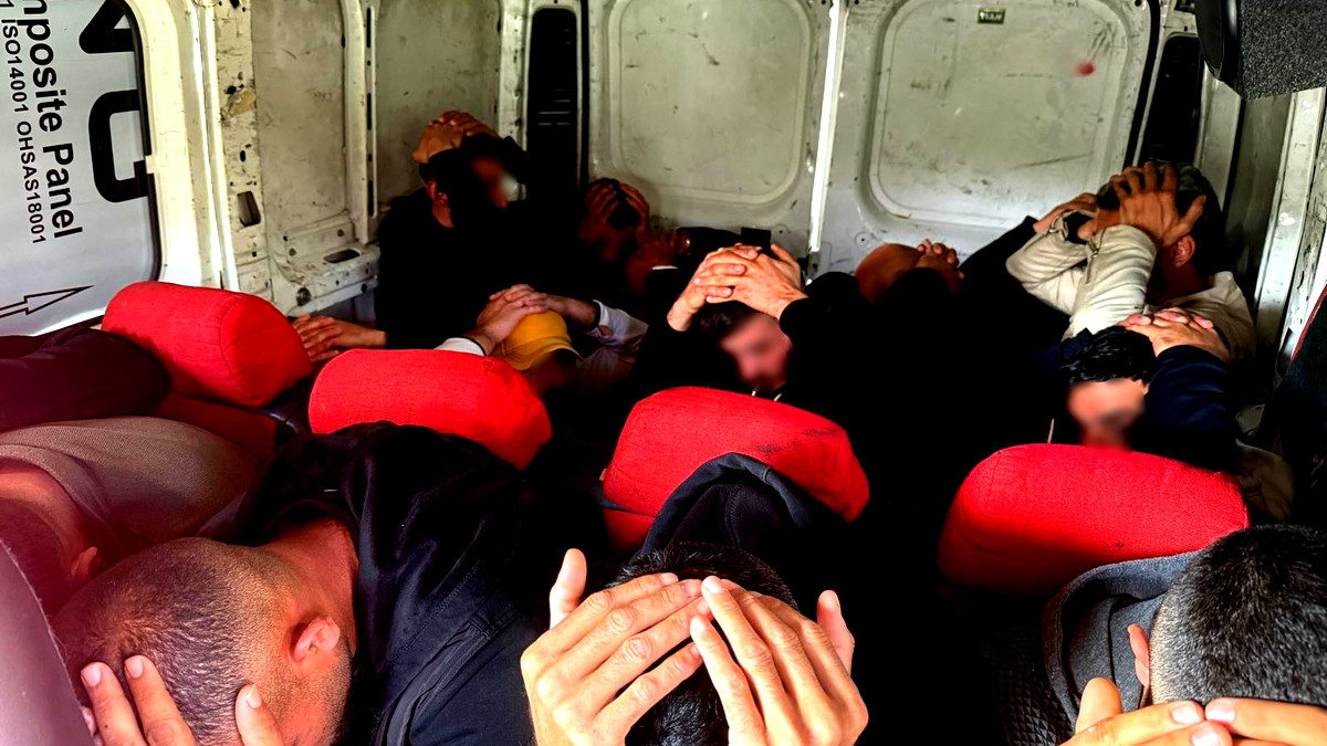 القدس: إحباط تسلل 15 مقيماً غير شرعي بعضهم من ذوي السوابق الجنائية 