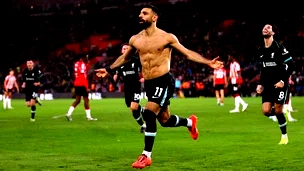 عرض خرافي لصلاح من الدوري السعودي