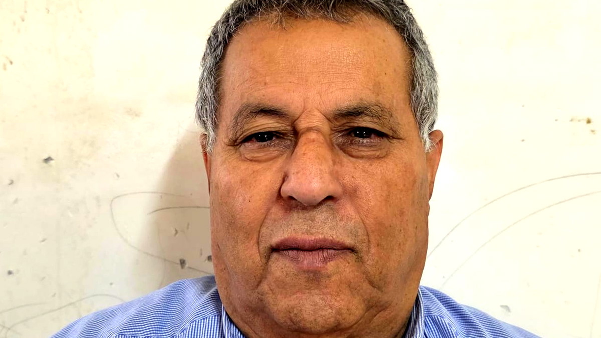 شخصية وطنية مرموقة من وطني