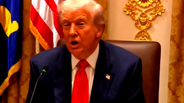 ترامب في تصريحات نارية: مهلة شهر لإيران، هجوم غير مسبوق على هرتسوغ، وخطة مارشال لغزة