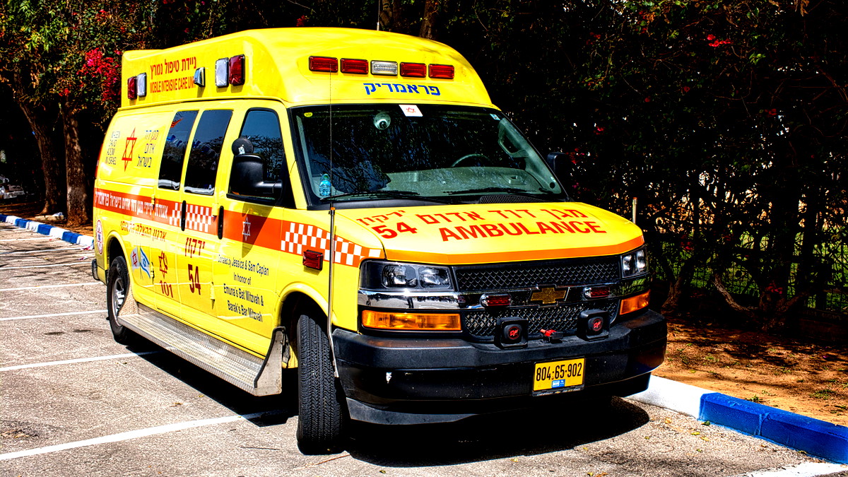 كفر قاسم: 3 إصابات جرّاء اصطدام دراجة نارية بمشاة