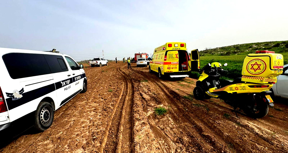 جنوب البلاد: مصرع شاب وإصابة طفل بجراح خطيرة جرّاء انقلاب تراكترون في منطقة مفتوحة