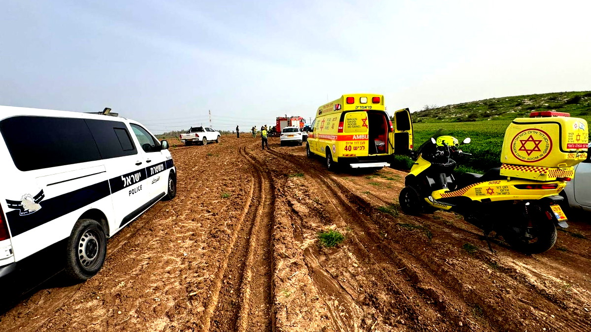 جنوب البلاد: مصرع شاب وإصابة طفل بجراح خطيرة جرّاء انقلاب تراكترون في منطقة مفتوحة