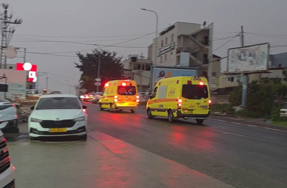 سخنين: إصابة 3 أشخاص بجراح خطيرة ومتوسطة إثر تعرضهم للطعن