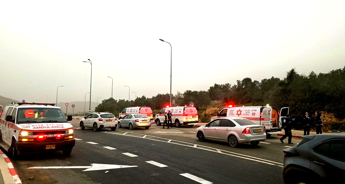 إطلاق نار في برطعة - الضفة الغربية: إصابة رجل (47 عامًا) بجراح متوسطة ونقله إلى مستشفى هيلل يافة