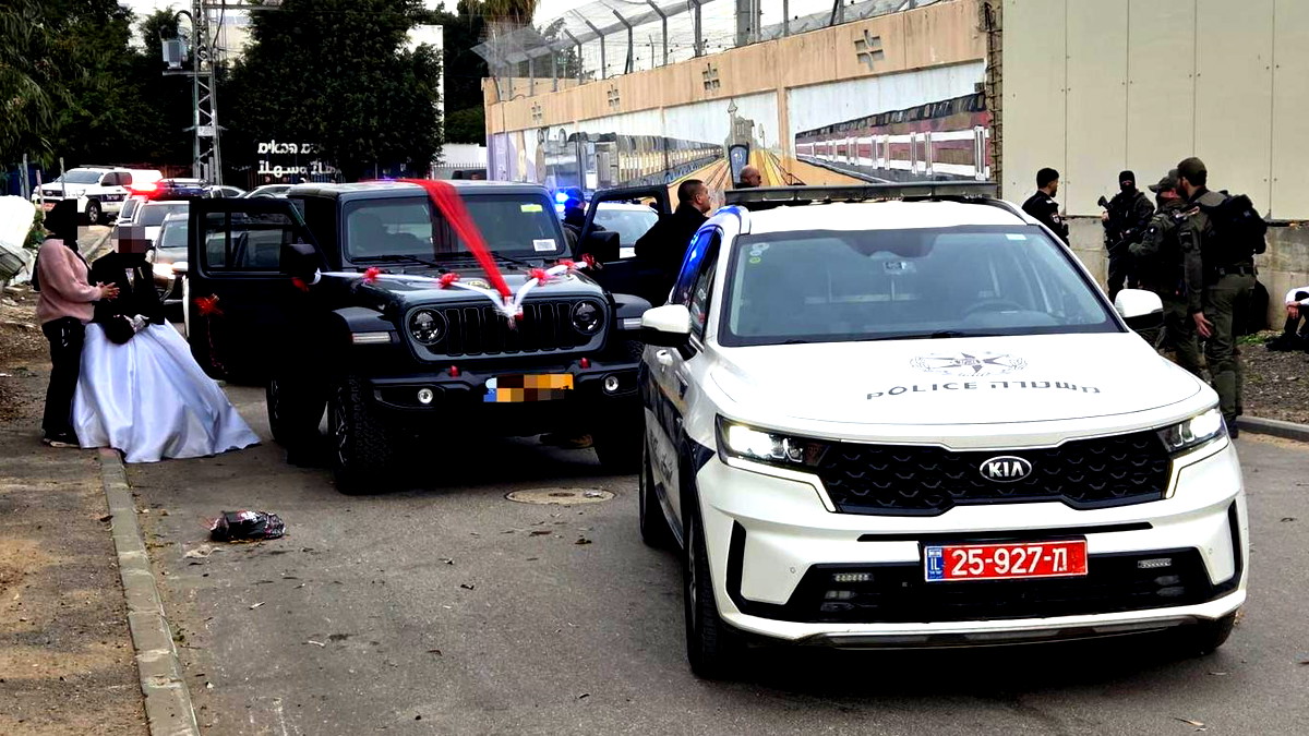 اعتقال عروسين في اللد وضبط أسلحة في كفربرا والطيبة وقلنسوة