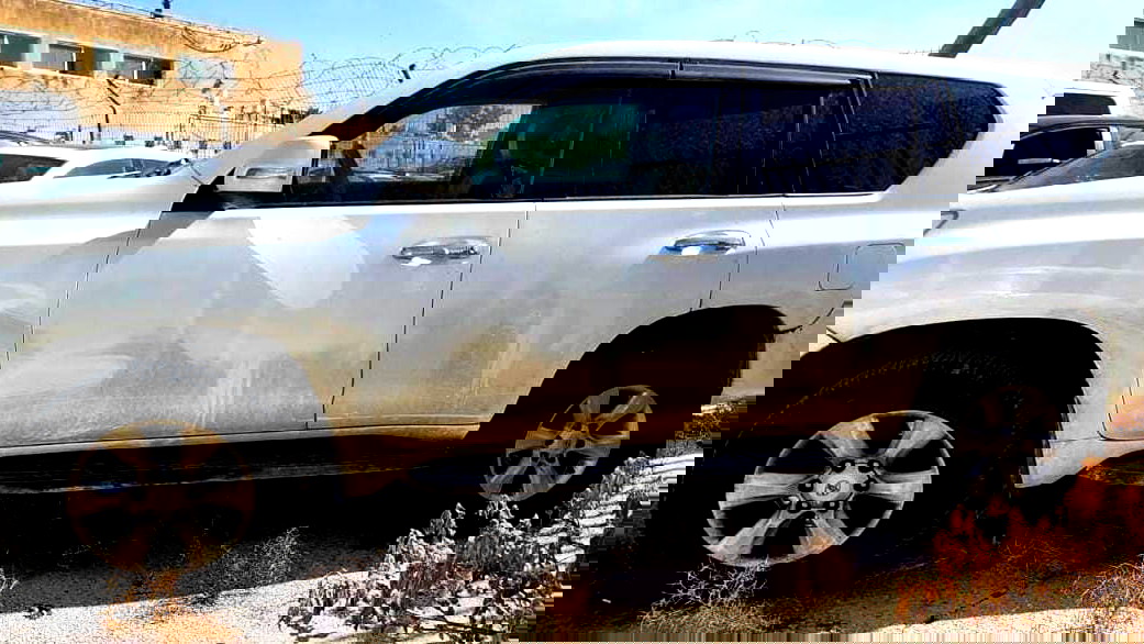 الشرطة تطلب مصادرة سيارة قيمتها 140 ألف شيكل لمواطن فحماوي نقل فلسطينيين