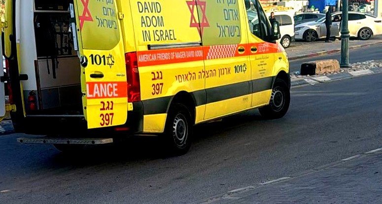 اصابة خطيرة بحادث طرق مروع على مفرق طمرة 