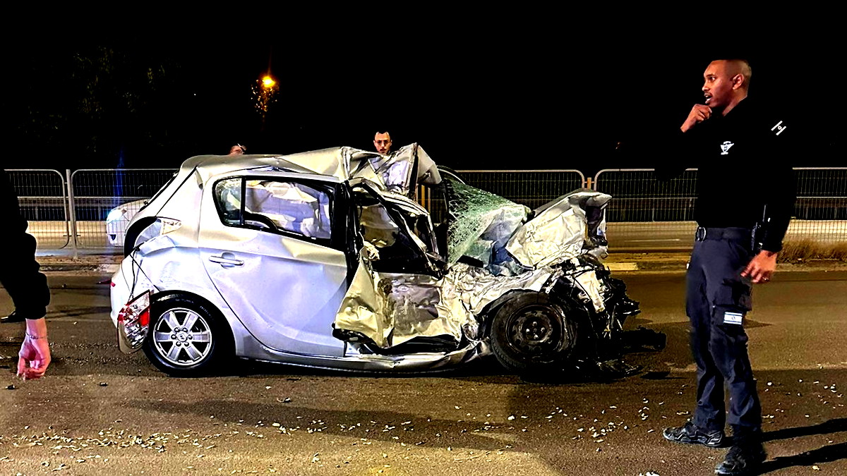 شارع 25: مصرع شابة (25 عاماً) وإصابة أخرى بجراح خطيرة في حادث طرق مروع قرب "نتيفوت"