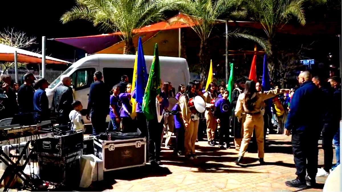  نجاح كبير لفعالية إضاءة فانوس شهر رمضان المبارك بمشاركة المئات من الأطفال وعائلاتهم في كفرقرع