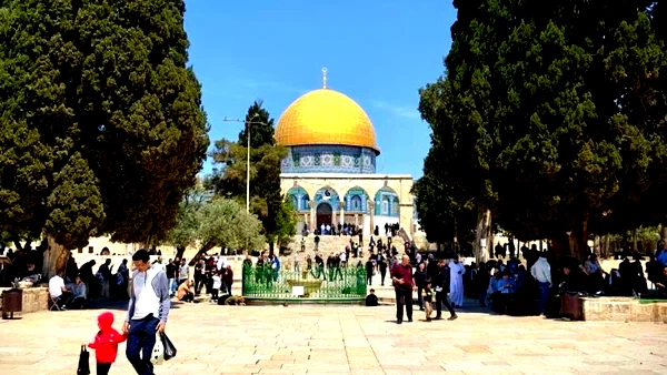 هيئة البث الإسرائيلية: استنفار أمني واسع بالقدس في أول أيام رمضان والجيش يعزز قواته بالضفة