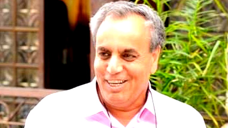 الأم: المدرسة والسند