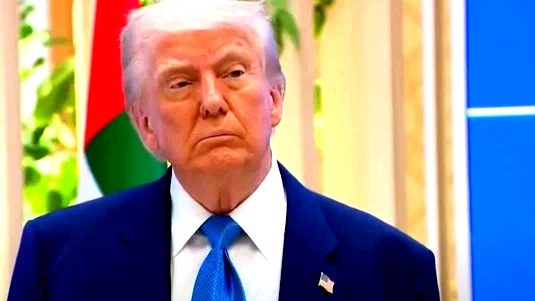 تقرير: ترامب يسعى لاتفاق متعدد المراحل مع إيران