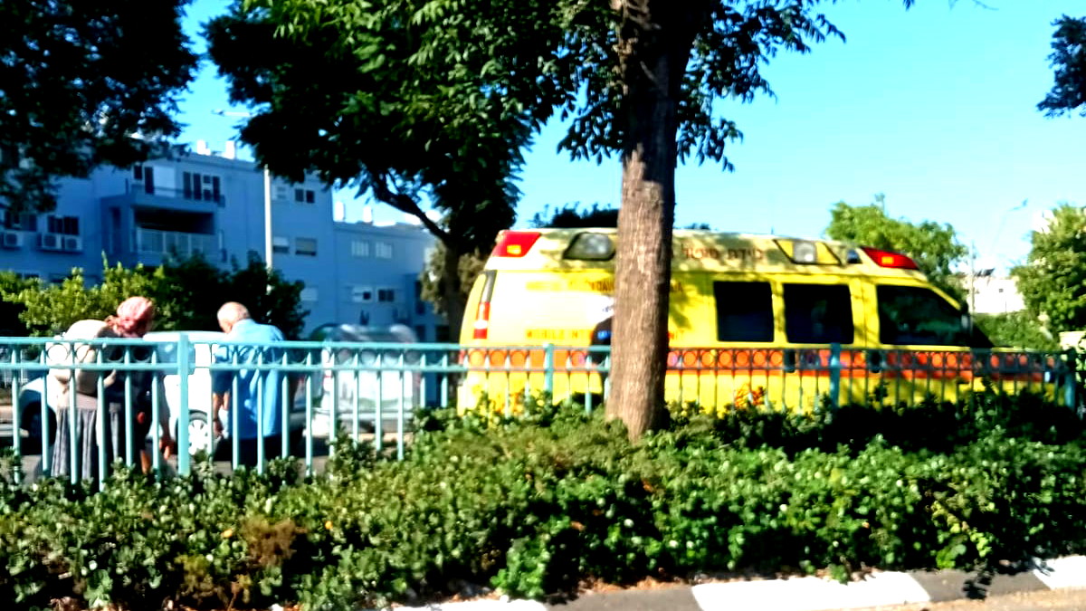 إصابة عامل بجراح خطيرة إثر سقوطه عن ارتفاع في نوف هجليل