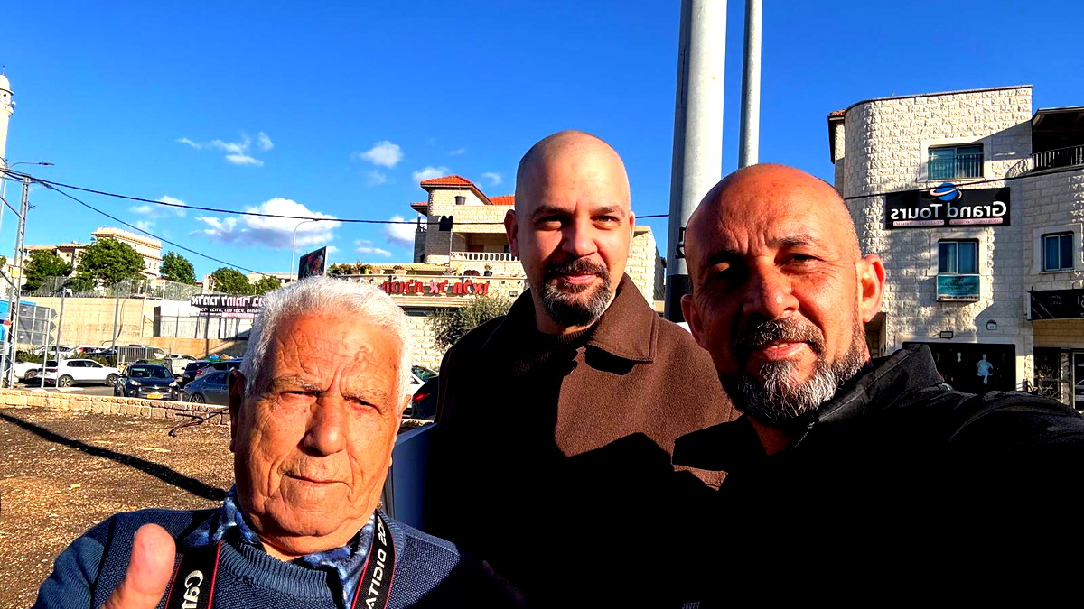 تظاهرة في سخنين تنديدًا بالعنف والجريمة: "يا حامل السلاح دم أولادنا مش مباح"