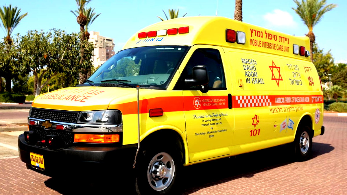 إصابة متوسطة لشاب (24 عامًا) في حادث طرق على شارع 444 قرب الطيبة