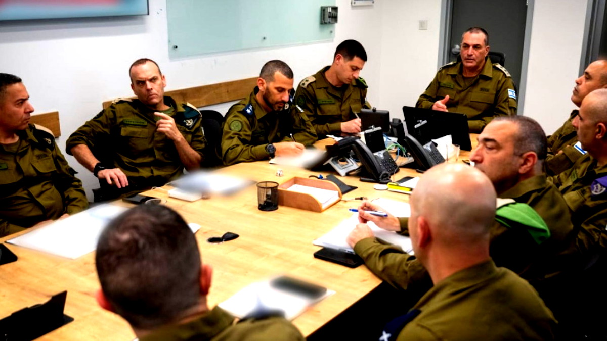 رئيس الأركان يُصادق على خطط هجومية ويُحمل حزب الله مسؤولية التصعيد