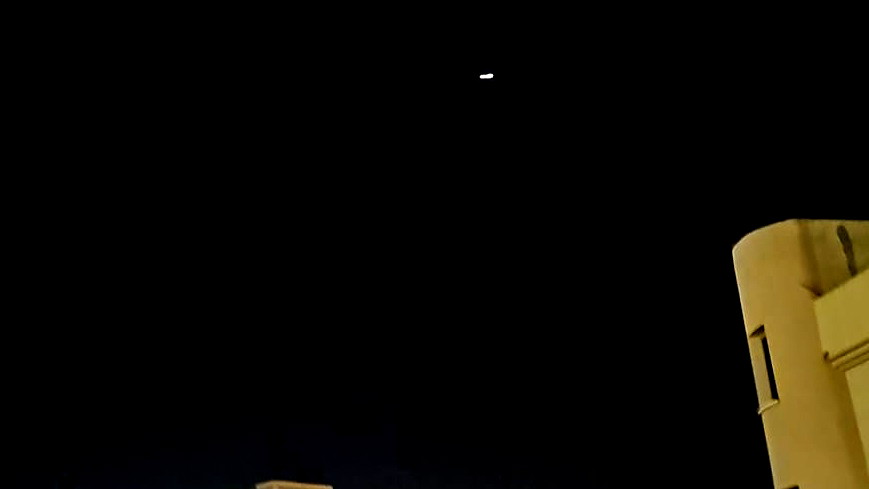 اصابة سيدة- انفجارات في تل أبيب ومناطق وسط إسرائيل جراء ضربة صاروخية إيرانية جديدة