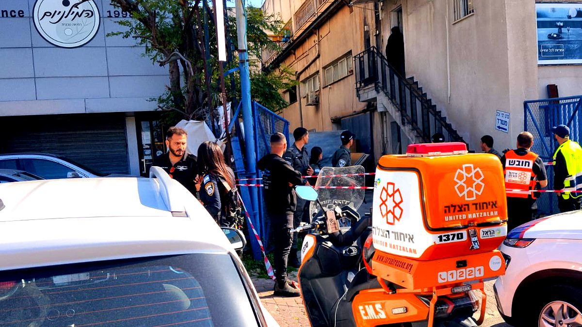 مصرع عامل إثر سقوط الواح رخام عليه في رحوفوت