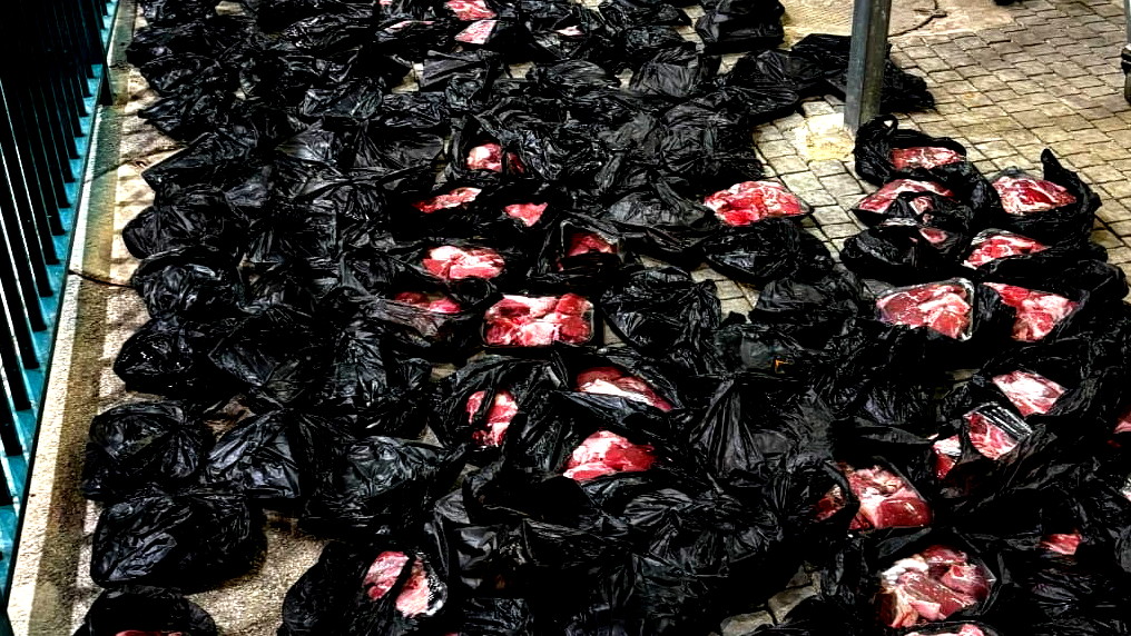 إحباط تهريب آلاف البيض وعشرات الكيلوغرامات من اللحوم والأجبان غير الخاضعة للرقابة