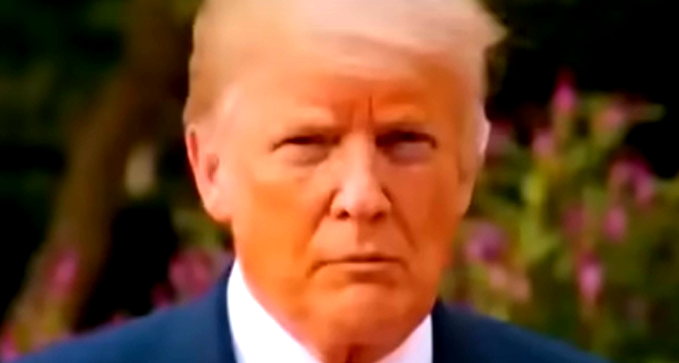 ترامب: طهران تعرضت لهزيمة ساحقة واستسلمت لدول جوارها في منطقة الشرق الأوسط 