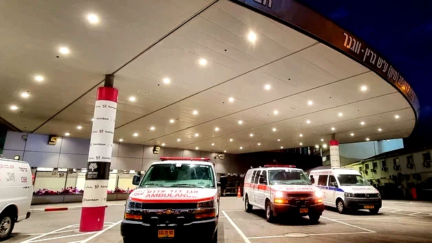 كفر مندا: إصابة 3 أشخاص بينهم طفلة (7 سنوات) بجراح خطيرة إثر تعرضهم لحادث طرق