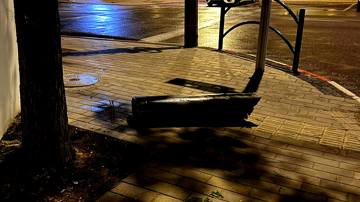 هجوم صاروخي مزدوج من إيران ولبنان يستهدف الشمال وحيفا والمركز دون تسجيل إصابات